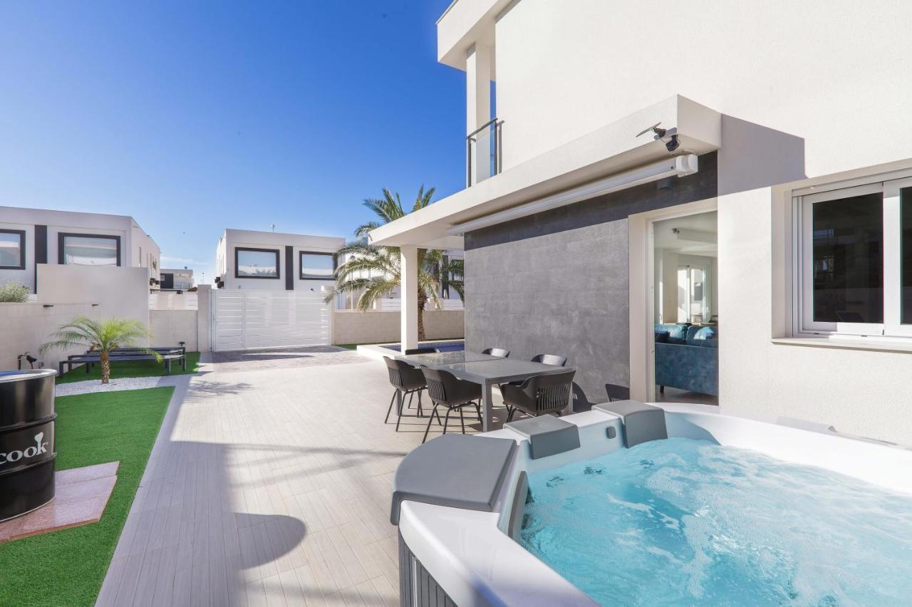Casa Bos Dolpfin Wellness Luxury Entire Villa Pool & Jacuzzi Gran Alacant Near Beach Puerto Marino Exterior foto