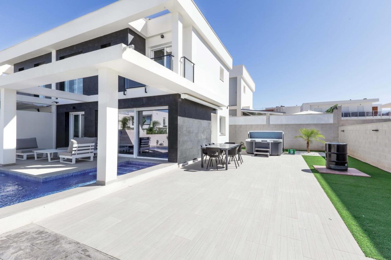 Casa Bos Dolpfin Wellness Luxury Entire Villa Pool & Jacuzzi Gran Alacant Near Beach Puerto Marino Exterior foto